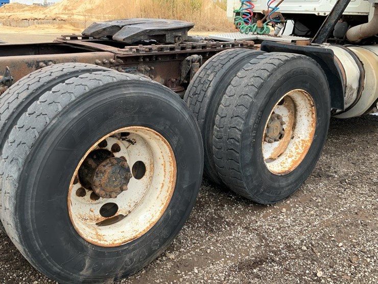 2004-mack-chn613-image-61