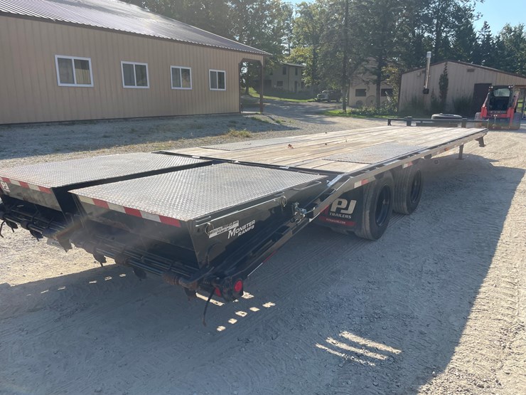 #1010-•-2023-pj-trailers-26'-tandem-dual-axle-deck-over-trailer,-(has-title)-image-6