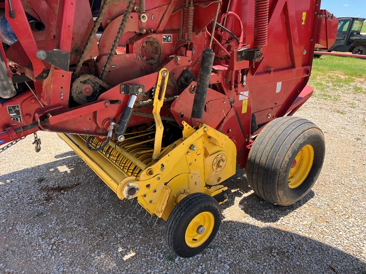 2016-new-holland-460-image-12