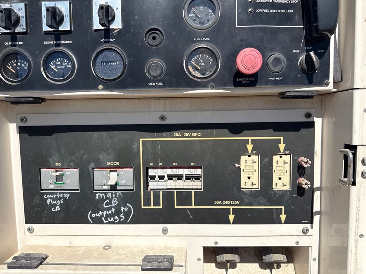 2007-caterpillar-xq20-image-12