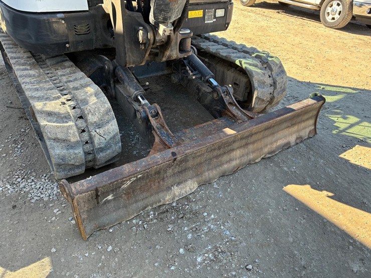 2019-bobcat-e85-image-12