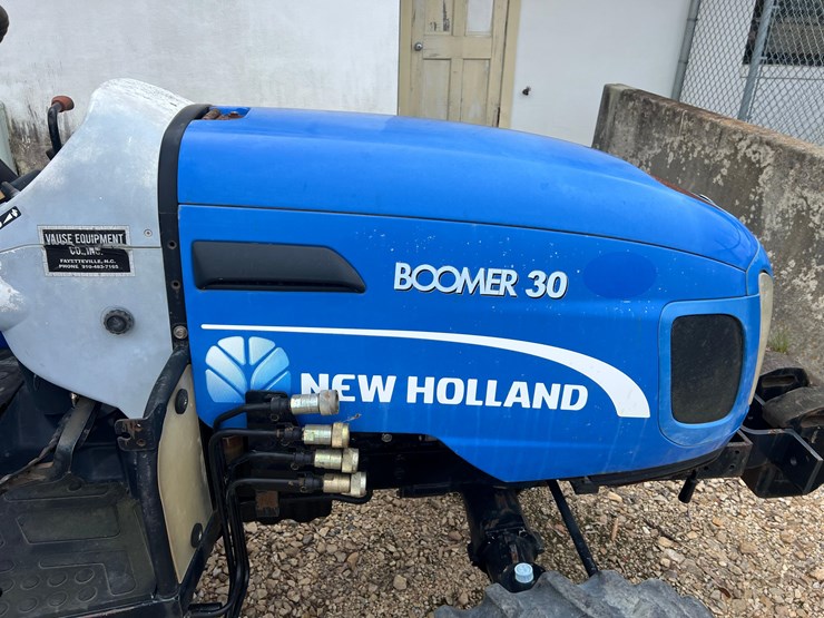 2011-new-holland-30-image-14