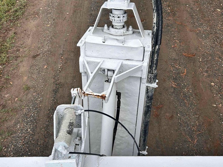 2008-peterbilt-388-image-26