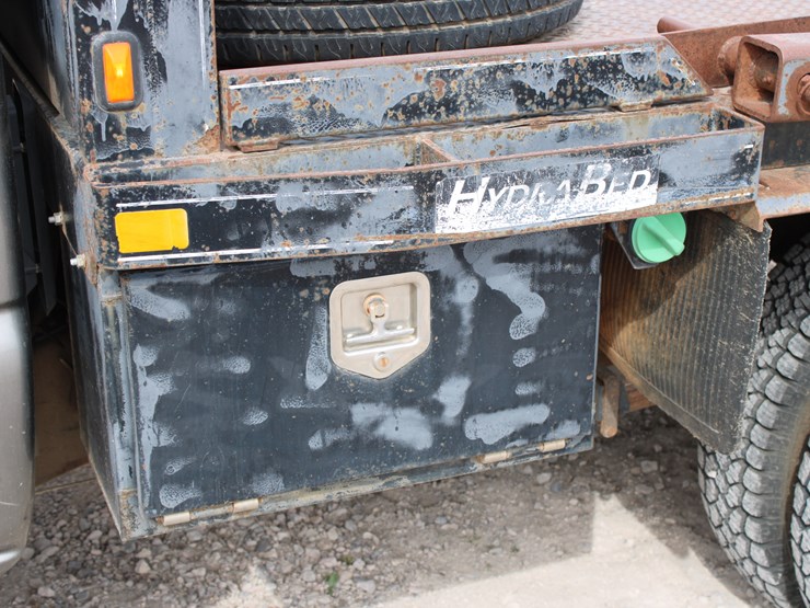 2006-chevrolet-3500-image-35