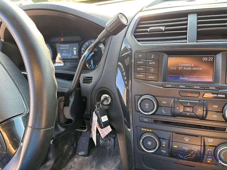 2018-ford-explorer-image-15