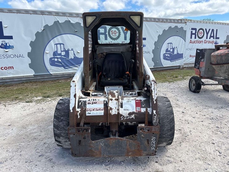 2002-bobcat-763-high-flow-compact-wheel-loader-skid-steer-image-22