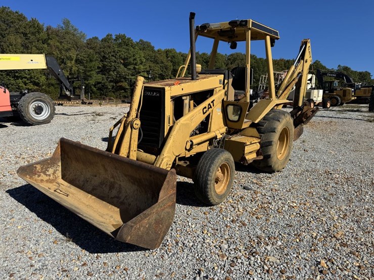 caterpillar-416-image-1