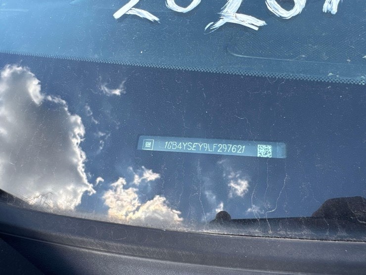 2020-chevrolet-silverado-3500-image-24