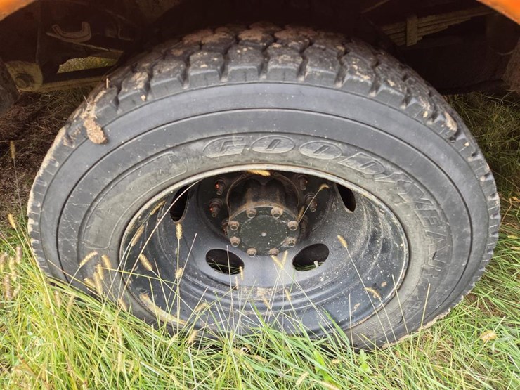 2005-ford-f550-xl-image-75