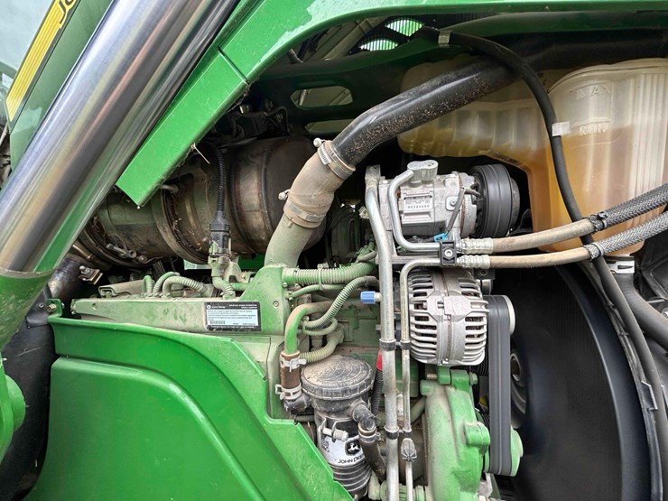 2013-john-deere-6150r-image-28