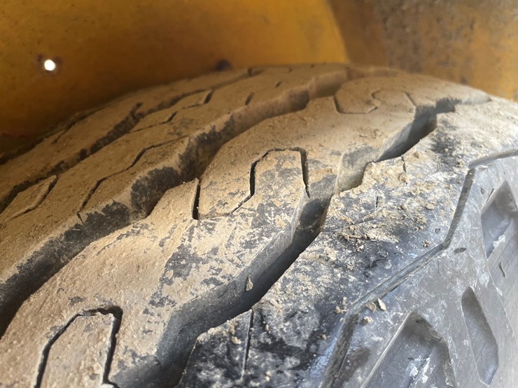 #1015-•-2014-k-dee-single-axle-reel-trailer,-(no-title)-image-12