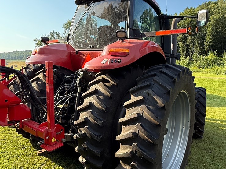 2014-case-ih-magnum-260-image-14