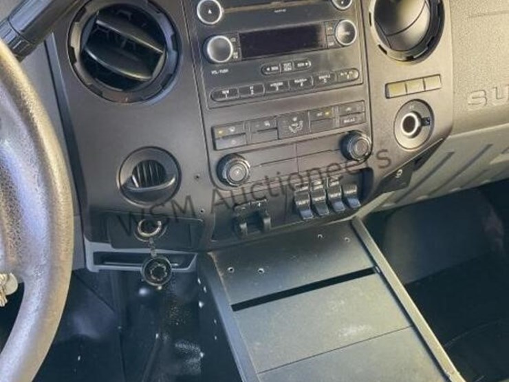 2016-ford-f550-image-24