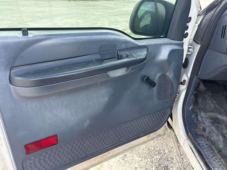 2000-ford-f250-image-13