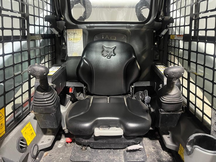 2023-bobcat-s650-image-16