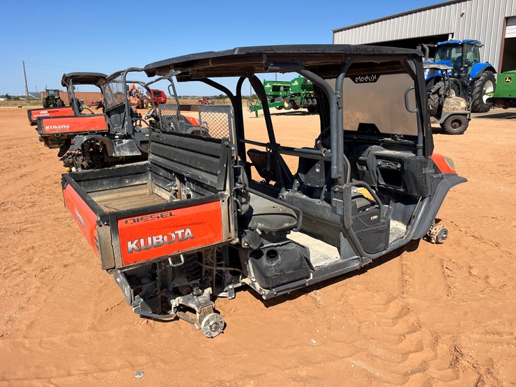 2016-kubota-rtvx1140-image-4