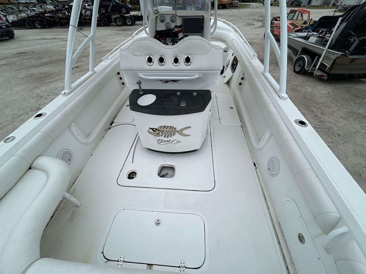 2014-glasstream-360-scx-twin-400r-mercury's-with-triple-axle-aluminum-trailer-image-10