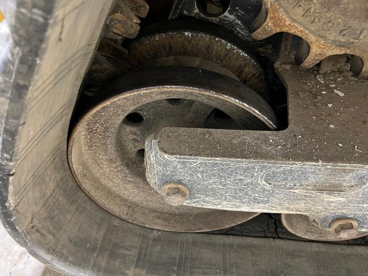 2015-deere-333g-image-20