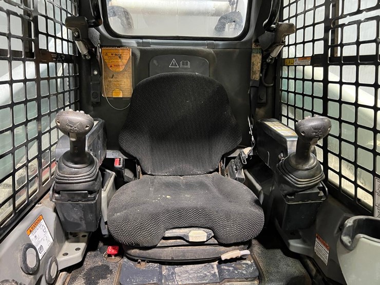 2018-bobcat-t870-image-21