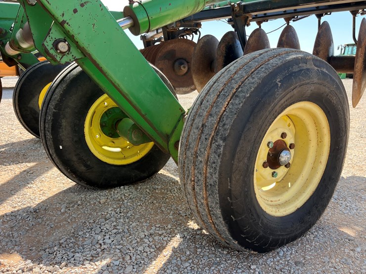 2001-john-deere-637-image-15