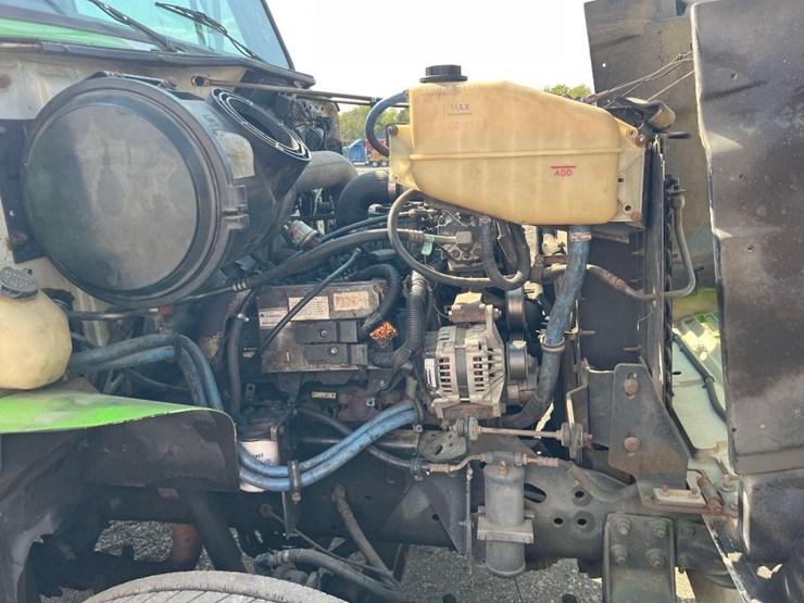 2001-international-4700-image-36