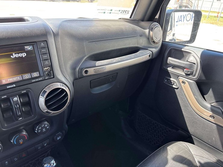 2016-jeep-wrangler-image-18