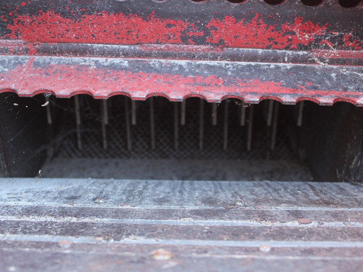 international-1250-image-29