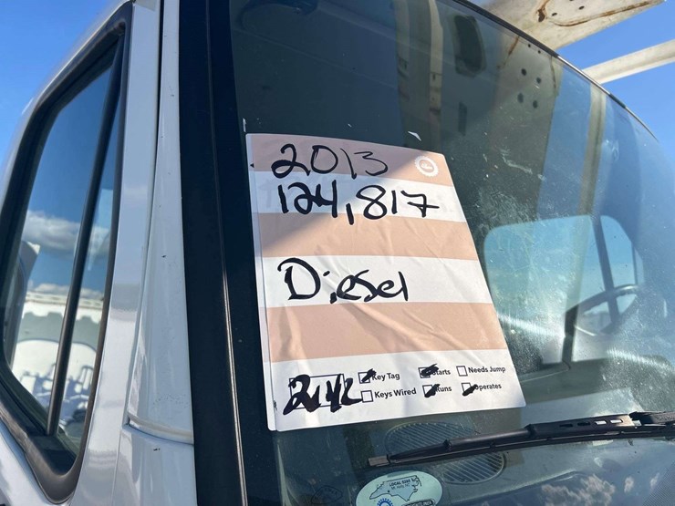 2013-freightliner-m2-106-altec-aa755-55ft-bucket-truck-image-39