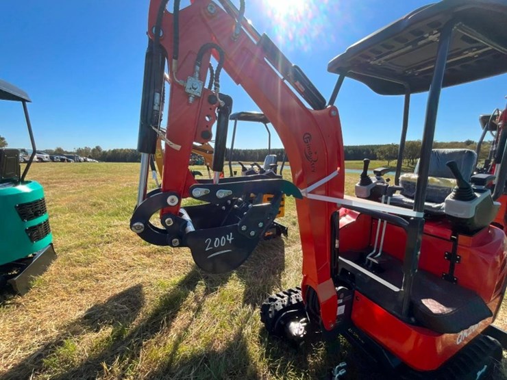 unused-cfg-qk20r-mini-excavator-(rato-image-2