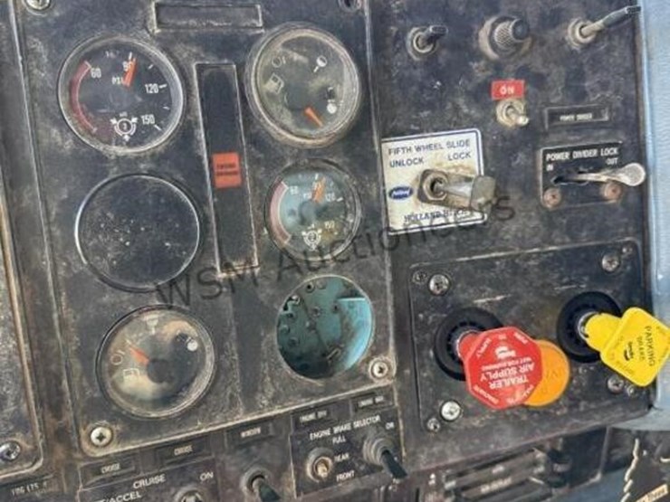 international-9400-image-33