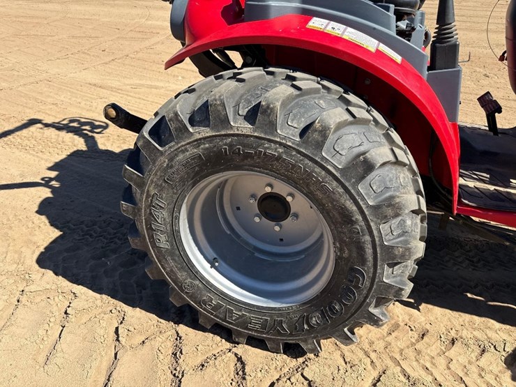 rural-king-rk25h-tractor-image-12