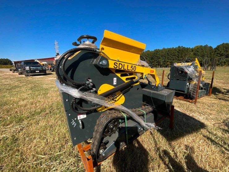 unused-sdll50-ride-on-mini-skid-steer-track-image-2