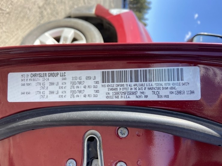 2015-dodge-ram-crew-cab-4wd-pickup-image-20