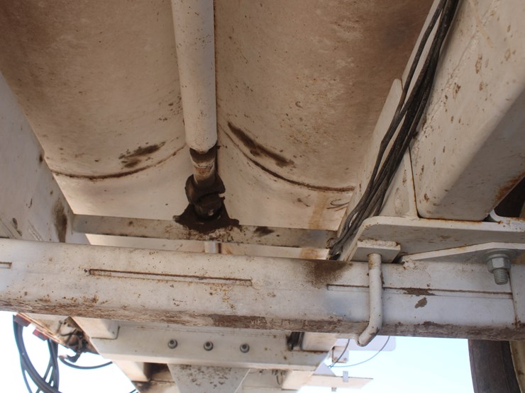 #2044-•-#2044---harsh-303h-feed-mixer-wagon-image-23