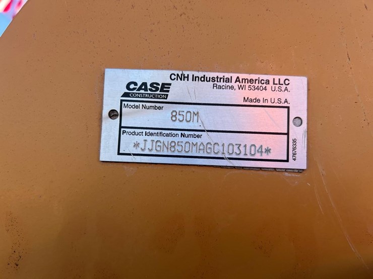 2016-case-850m-lt-image-34