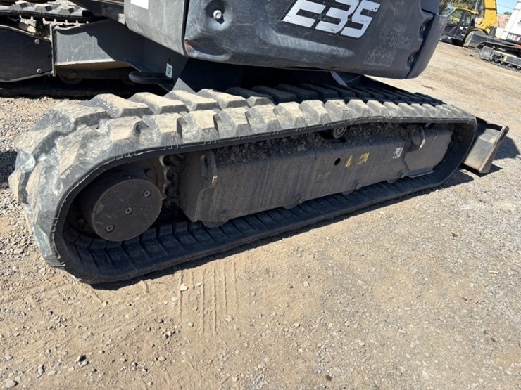 2018-bobcat-e35-image-9