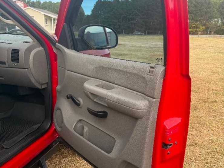 2007-chevrolet-silverado-1500-image-14