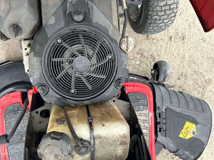 2019-troy-bilt-pony-42x-42in-riding-mower-image-9