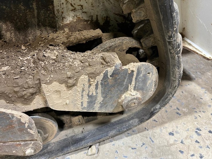 bobcat-mt85-image-15