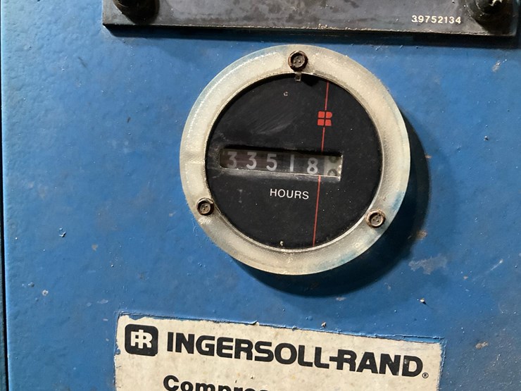 #148-•-ingersoll-rand-air-compressor-image-10