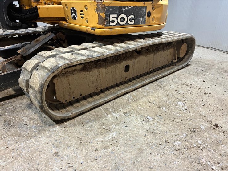 2016-deere-50g-image-7