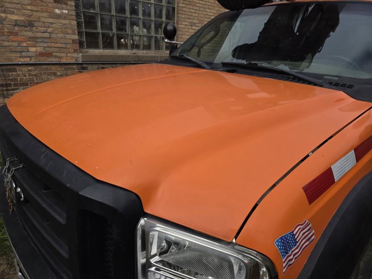 2005-ford-f550-xl-image-13