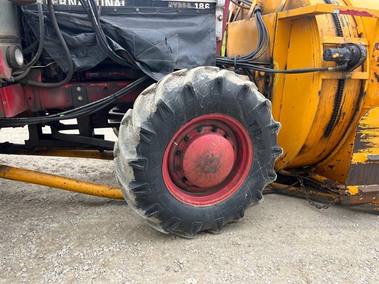 international-186-image-20