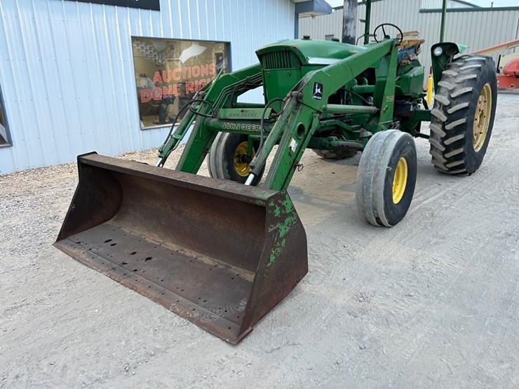 john-deere-725-image-3