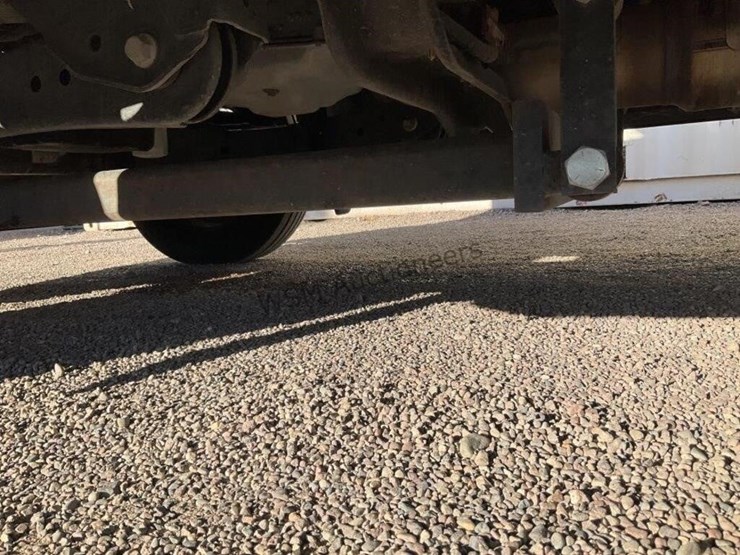 2015-ford-f550-image-29