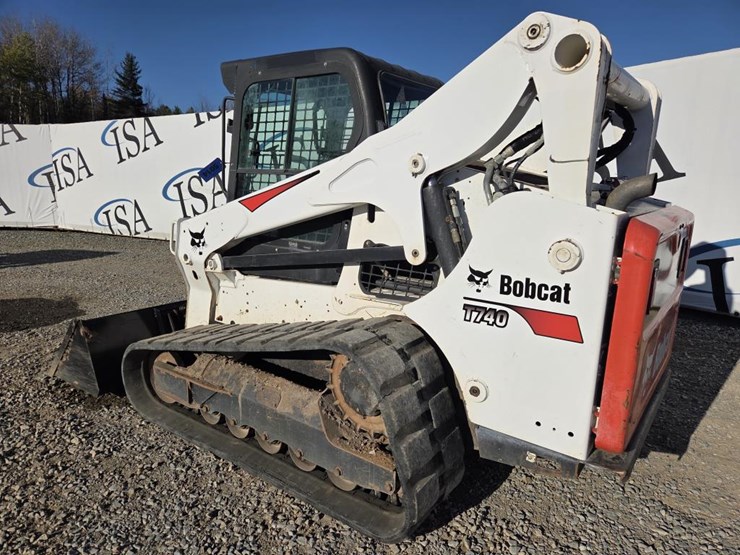 2019-bobcat-t740-image-3