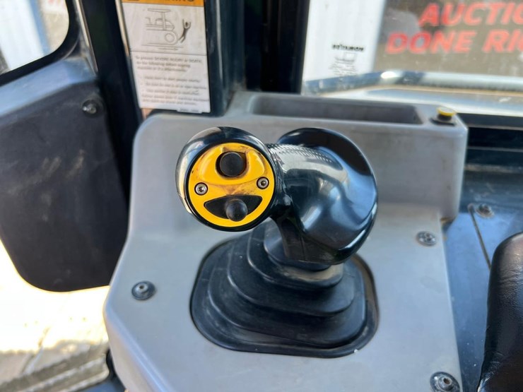 2016-komatsu-d61px-24-image-36