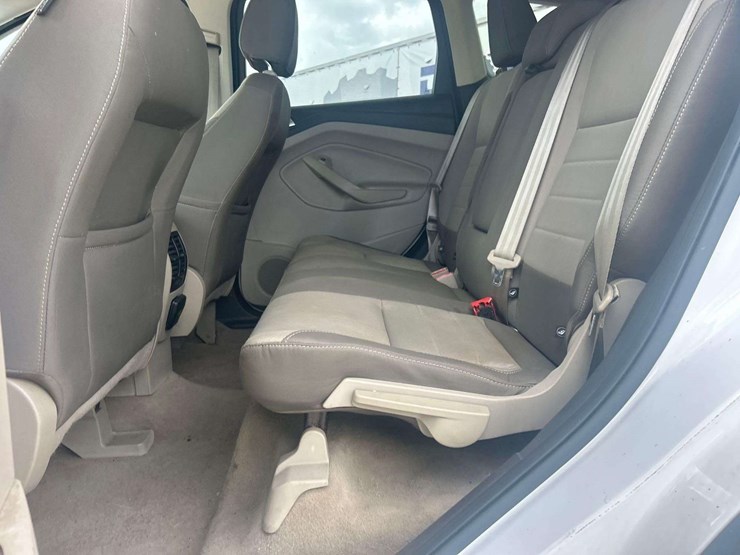 2016-ford-escape-se-image-20