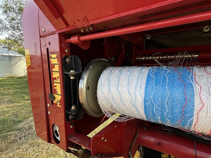 2008-new-holland-br7090-image-19