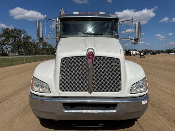 2018-kenworth-t270-image-7
